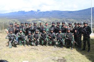 Pangdivif 1 di Puncak Papua
