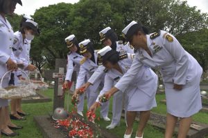 Kowal Lakukan Tabur Bunga di TMP Kalibata
