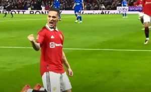 Pemain MU Antony Lakukan Selebrasi Usai kalahkan Everton di Piala FA