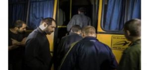 Rusia dan Ukraina Tukar Tahanan