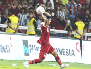 lemparan arhan