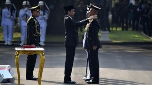 Presiden Sematkan Penghargaan Adhi Makayasa