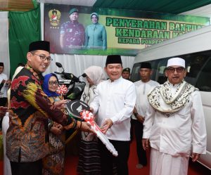 Kasad Bantu Kendaraan Operasional Ponpes di Jawa Timur