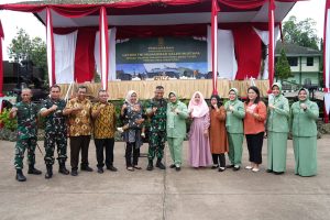 Pangkostrad Kunjungi Brigif 17, Yonkav 1 Kostrad