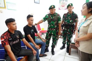 Pangkostrad Kunjungi Yonif 411