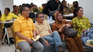 Erwin Aksa dan Rocky Gerung