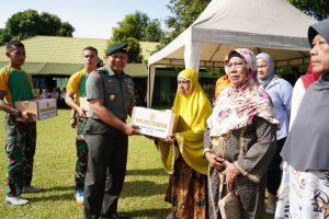 Ultah Kostrad bagi Sembako dan Pengobatan Gratis