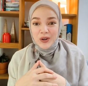 Dewi Sandra
