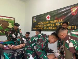 Kostrad gelar Sunatan Massal di Kab. Kapuas Hulu