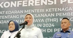 Menaker Ida Fauziyah