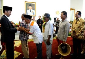 Jokowi Gelar Open House