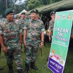 Kepala Staf Kostrad Bersama Pangdivif 1 Kostrad Tinjau Pelaksanaan Bazar TNI