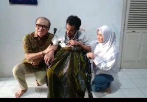 Tantowi Yahya dan Ikke Nurjanah berikan Donasi bagi Hamdan ATT