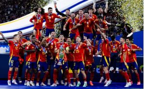 Spanyol juara