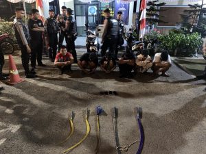 8 Pemuda Ditangkap Polisi