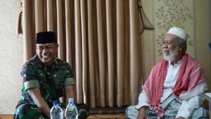 Danyonif 320 Kostrad Silaturahmi ke Abuya Murtadho Banten