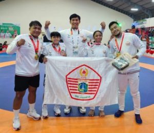 Heru Pujihartono dan Atlet Gulat DKI