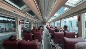 Kereta Panoramic