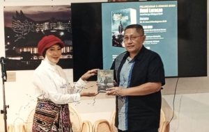 Novel Bumi Lorosae
