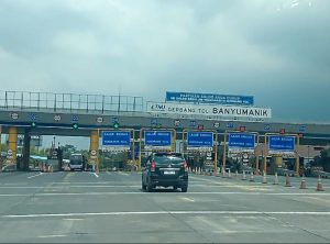Gerbang Tol Banyumanik
