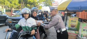 Polantas Berbagi Takjil