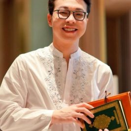 Dirumorkan Ibadah ke Gereja Usai Mualaf, Ini Jawaban Richard Lee