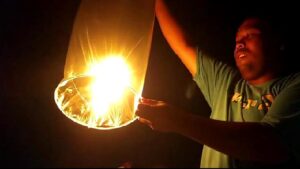 Lampion Diterbangkan Warga Sokorini Magelang