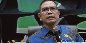 Direktur Hukum BNN, Toton Rasyid