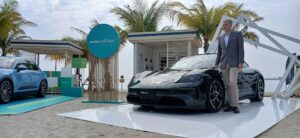 Porche Experience Bay
