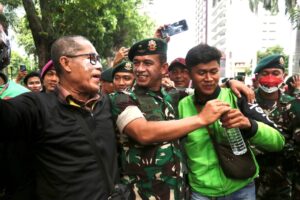 Kostrad Amankan Demo
