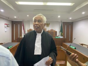 OC Kaligis dalam Sidang PT. WKM