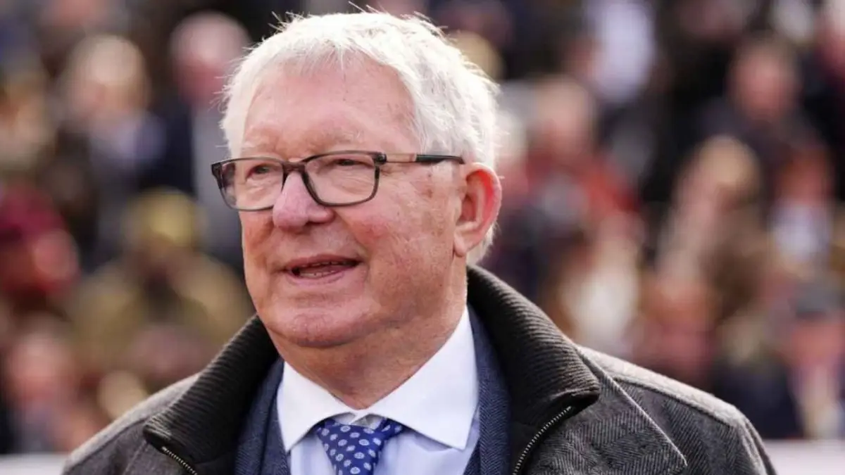 Mantan Pelatih MU Sir Alex Ferguson Dilarikan ke Rumah Sakit