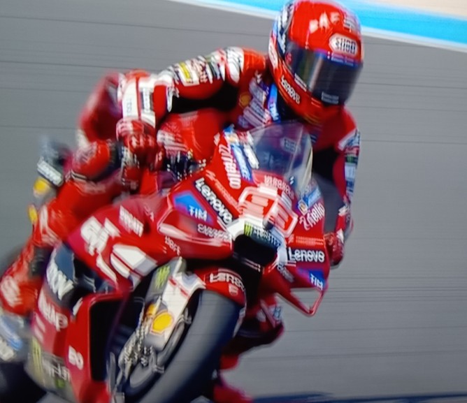 Hasil MotoGP Hungaria, Marc Marquez Juara, Bezzecchi Terjatuh