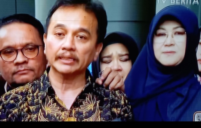 Ini Kata Roy Suryo dan dr Tifa Usai Dibebaskan Kejari Jaksel
