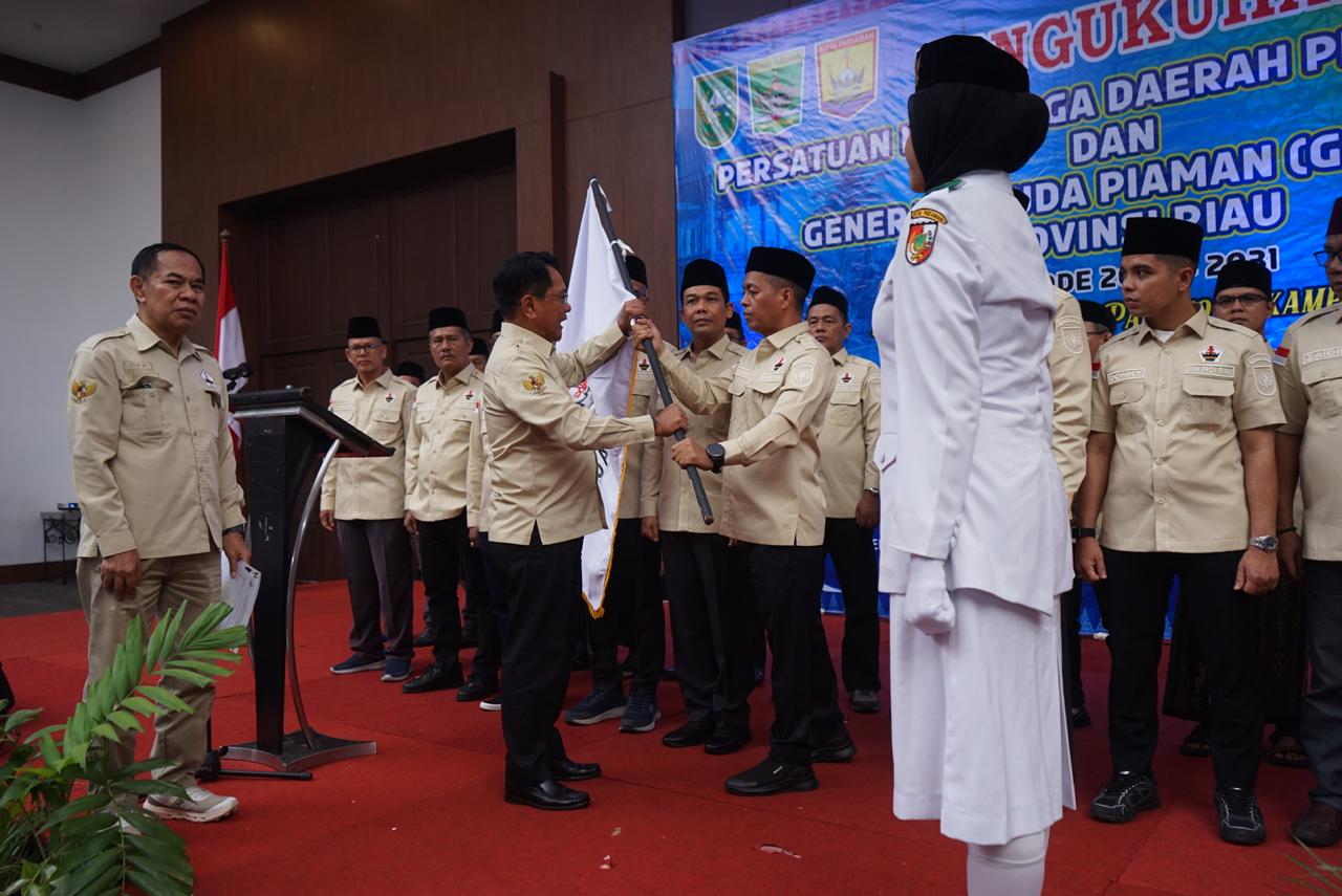 Resmi Dilantik, Amran Tambi Bawa PKDP Riau Perkuat Persatuan Perantau Piaman