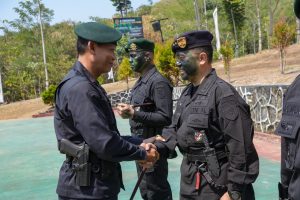 Pangkostrad Resmi Menutup Latihan Pembentukan Taipur XII