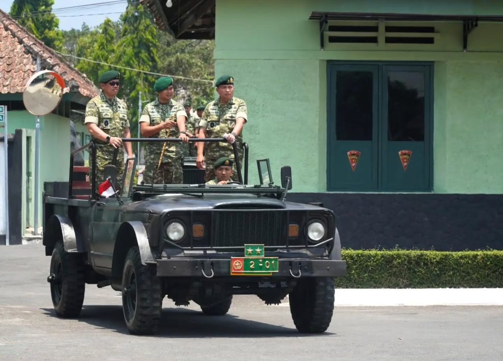 Kas Kostrad Kunjingi Yonarmed 11 Magelang