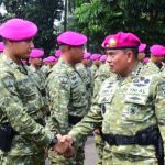 Pangkormar Pimpin Tradisi Penerimaan 221 Perwira Remaja Marinir