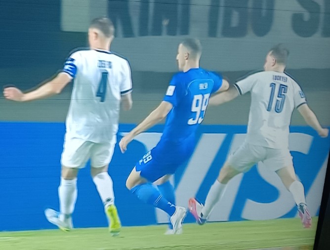 Persib Kalahkan Melbourne 2-0